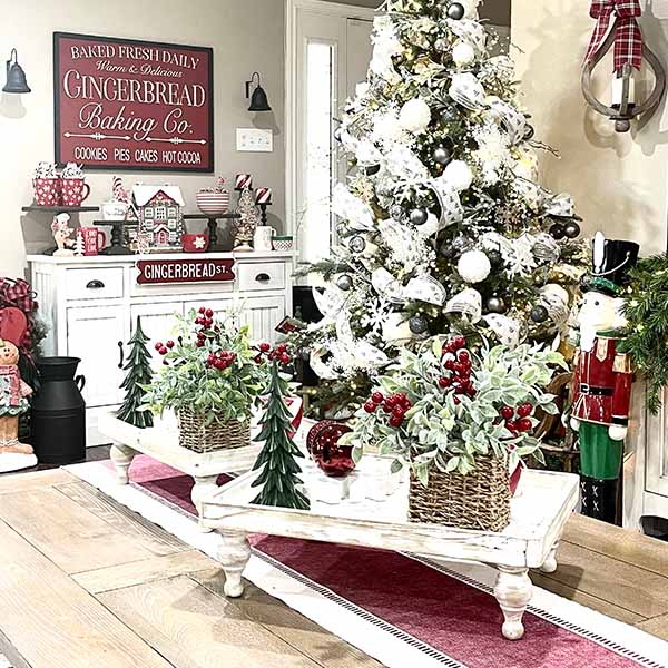 Sovrik Height Stand with Wooden Legs, Set of 2